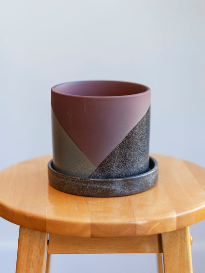 El Cerro Pot with Saucer