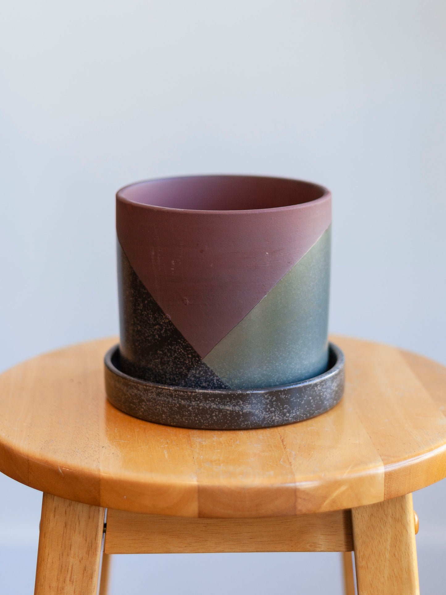 El Cerro Pot with Saucer