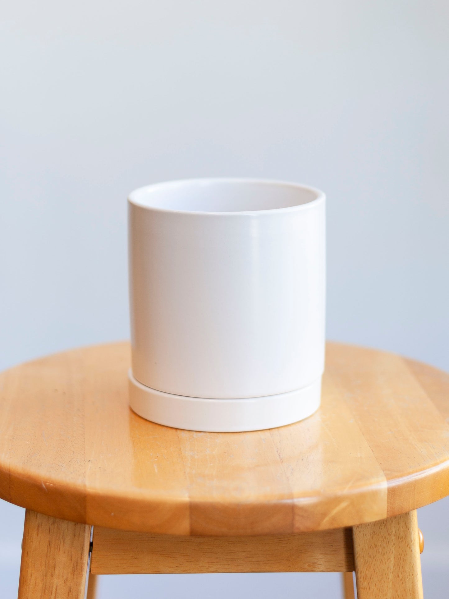 Romey Pot with Saucer (Assorted colors/sizes)