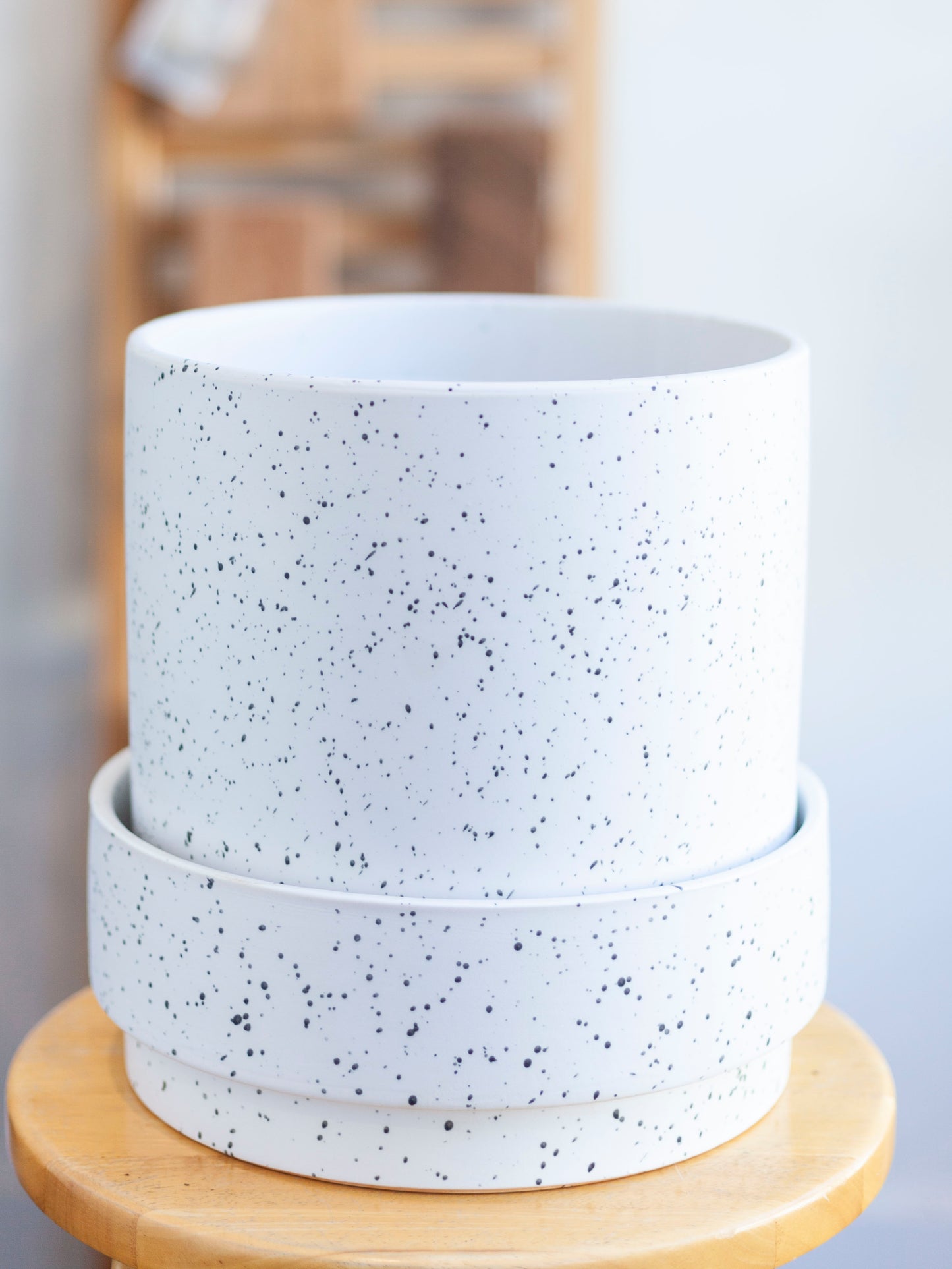 Claxton Pot with Saucer