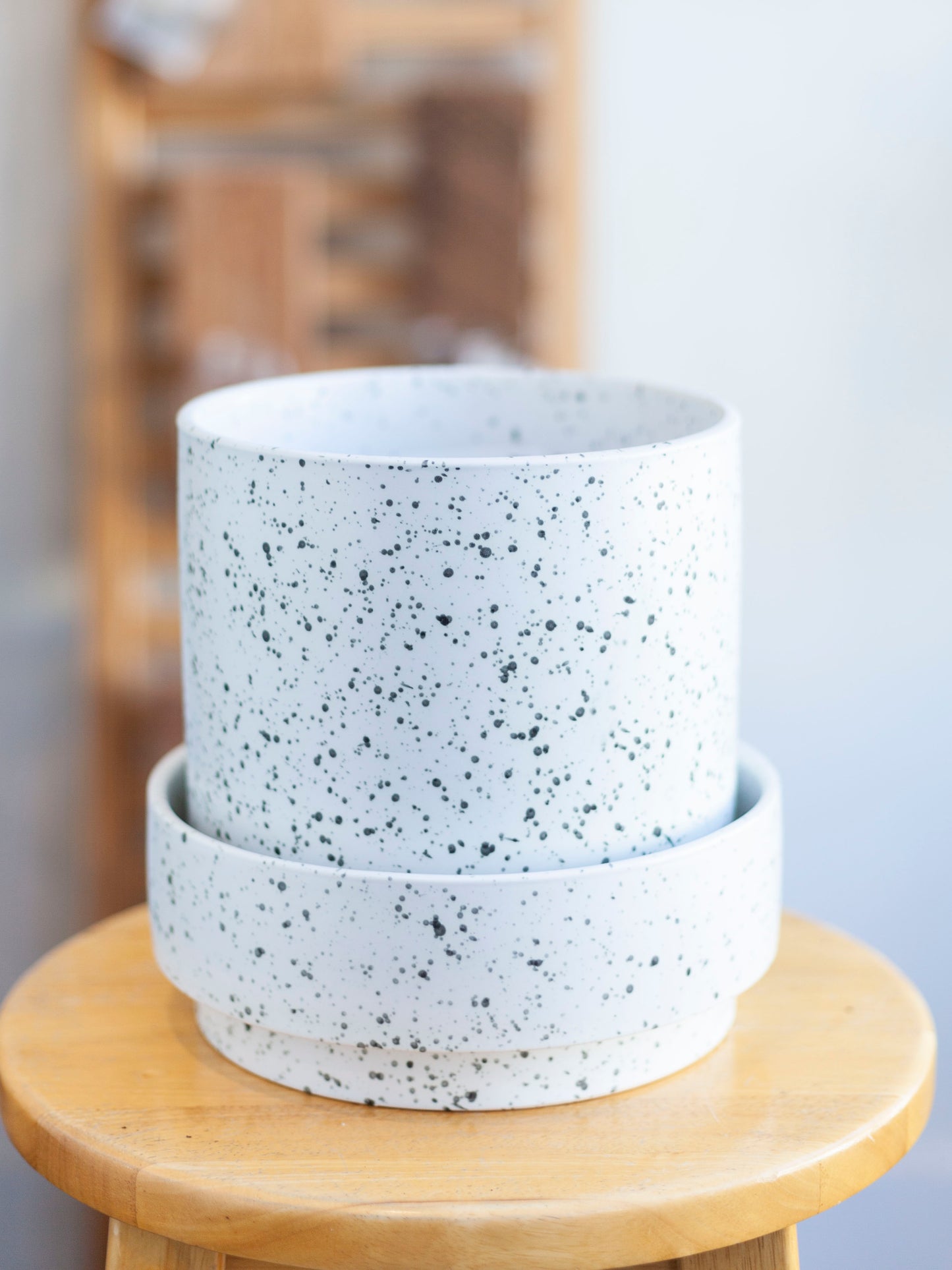 Claxton Pot with Saucer